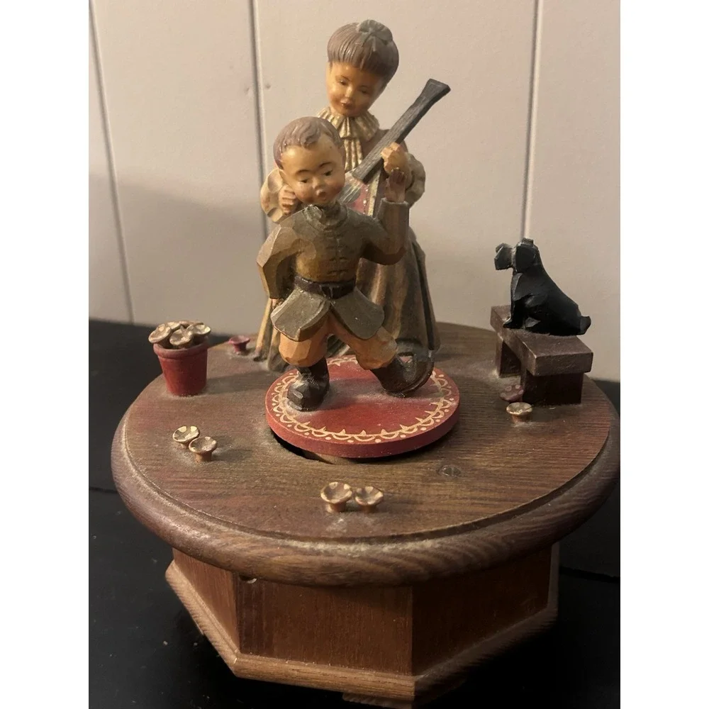 Vintage ANRI THORENS Music Box Lara's Theme Hand Carved Wooden Figures